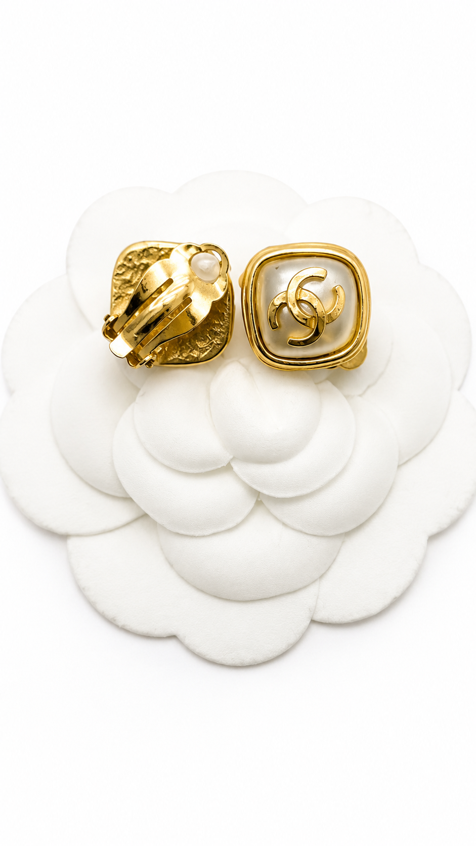 CHANEL VINTAGE CIRCA 1997 GOLD-PLATED CLIPON EARRINGS