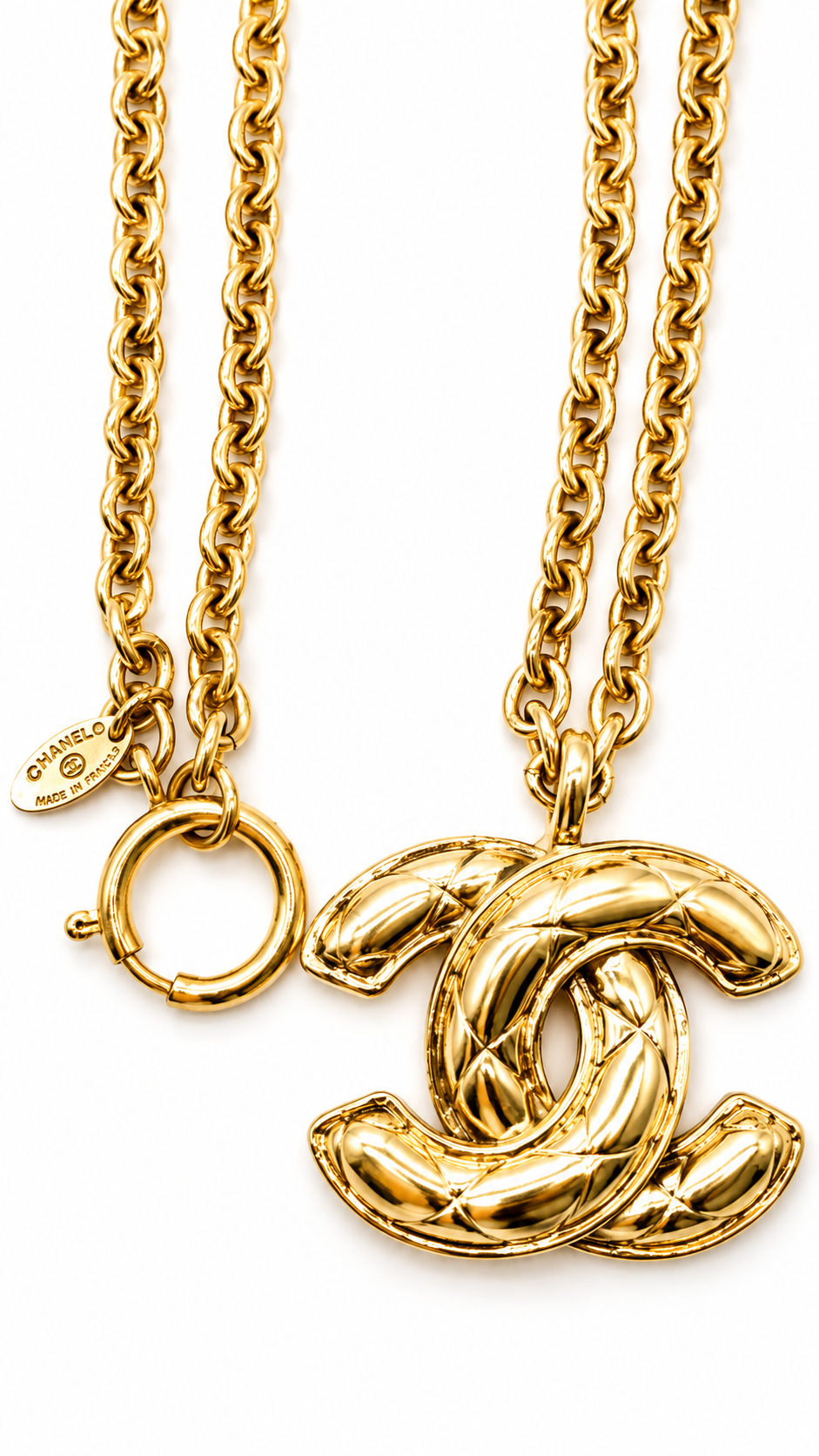 CHANEL VINTAGE GOLD-PLATED CC MATELASSÉ DESIGN PENDANT NECKLACE