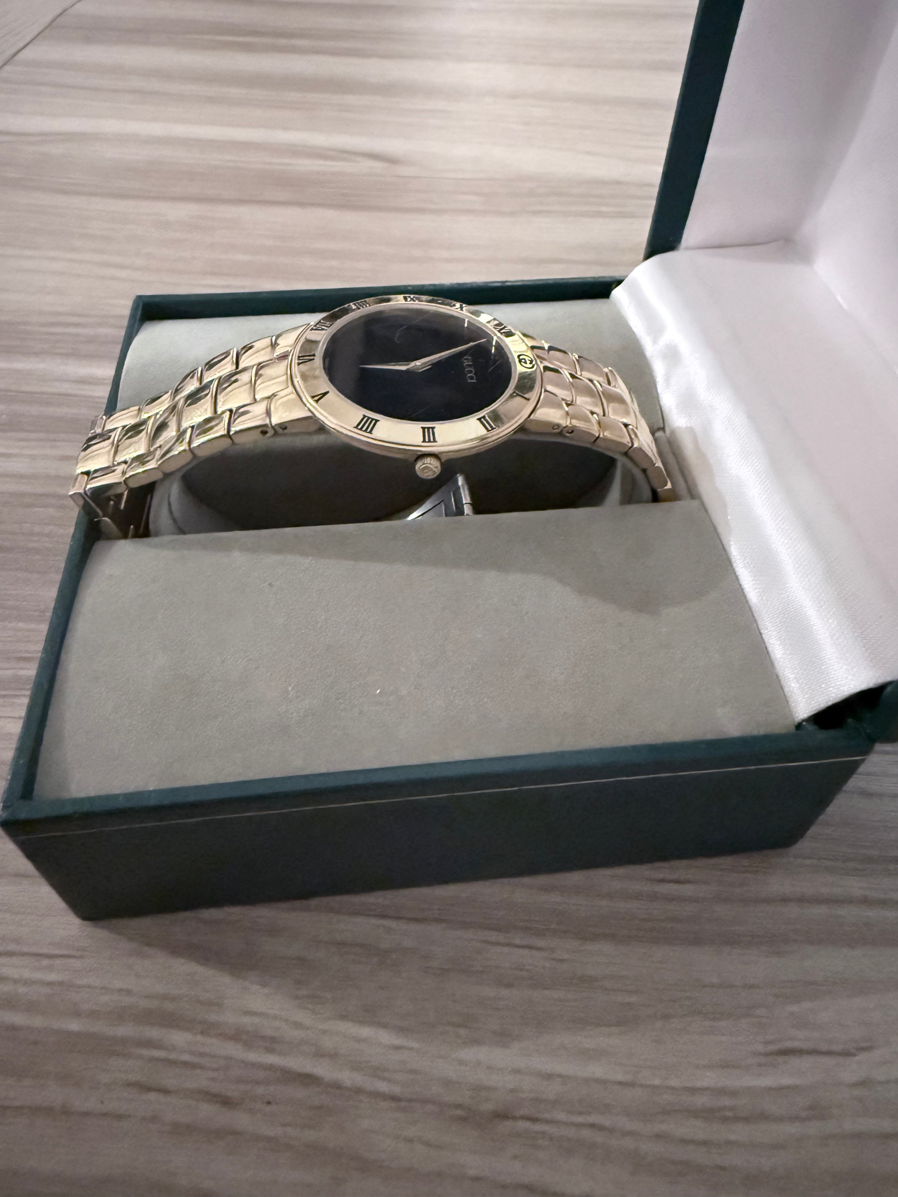 GUCCI 3300.2.M SWISS QUARTZ WRISTWATCH GOLD TONE BOX RUNNING VINTAGE