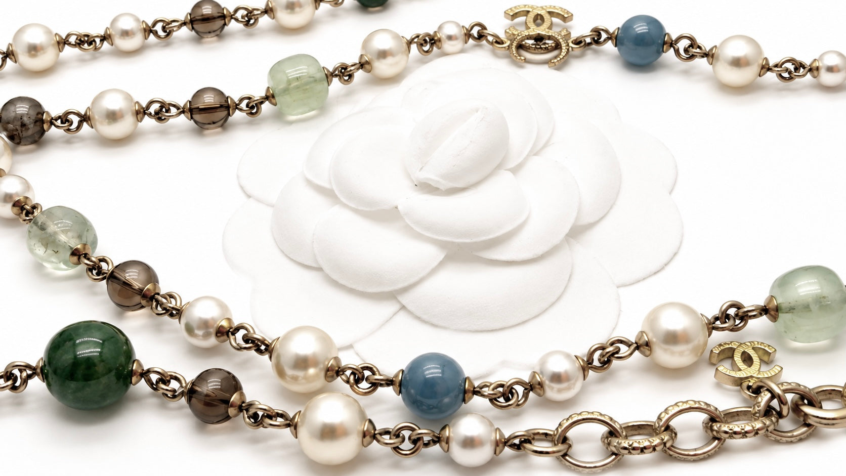 CHANEL VINTAGE LONG NECKLACE