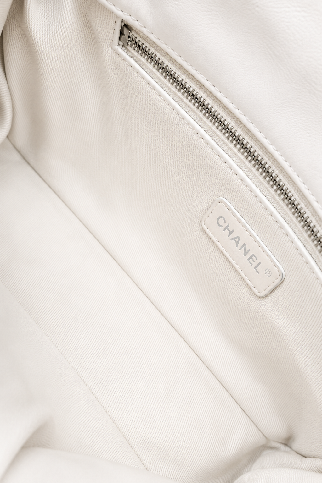 CHANEL VINTAGE 2010 KARL LAGERFELD FLAP WHITE MEDIUM