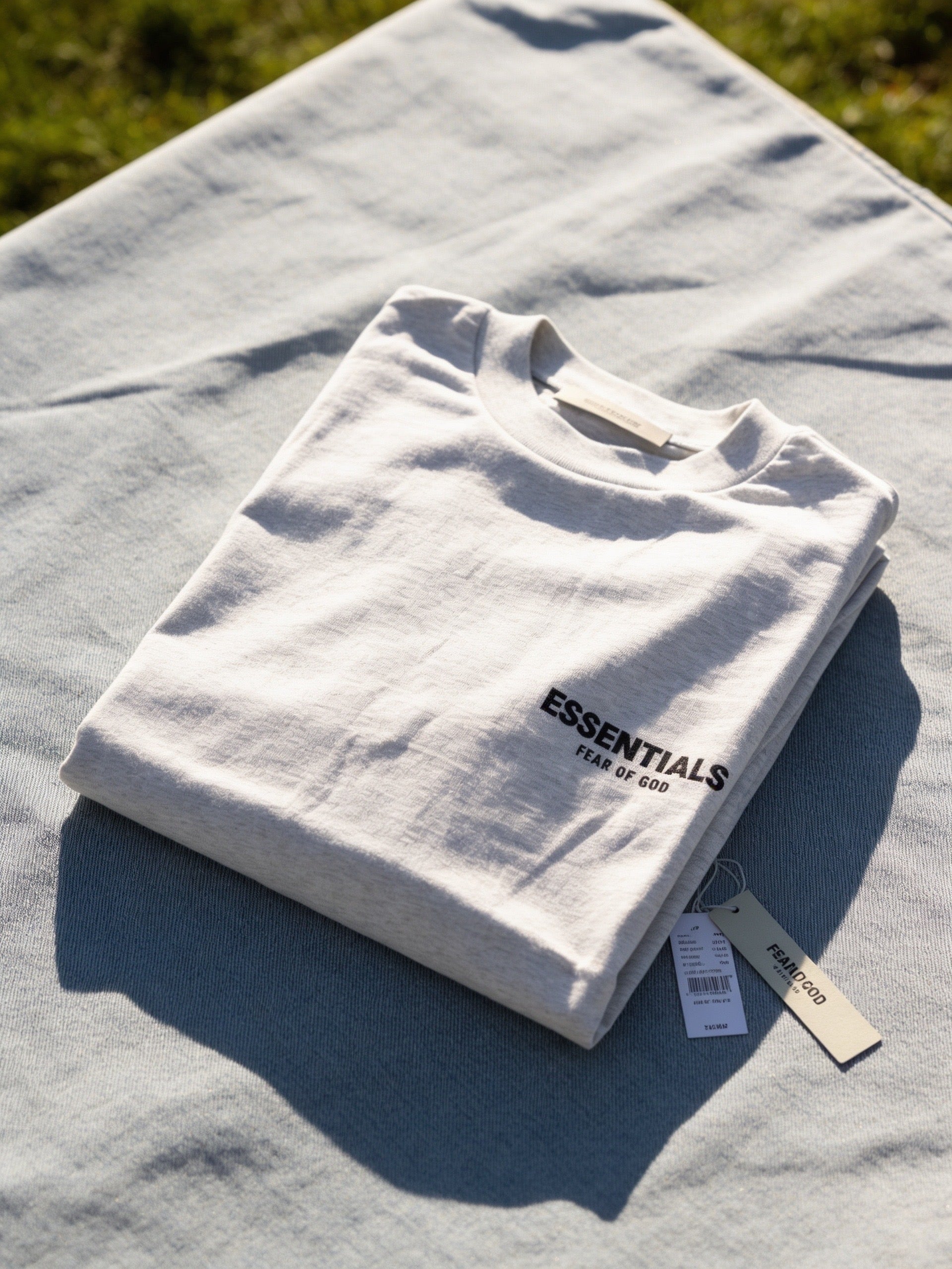 Fear of God ESSENTIALS Core Logo T-Shirt – Smoke Grey | Unisex