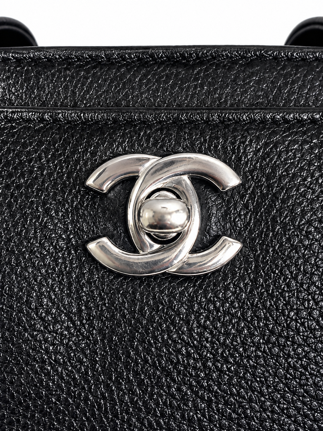 CHANEL EXECUTIVE TOTE