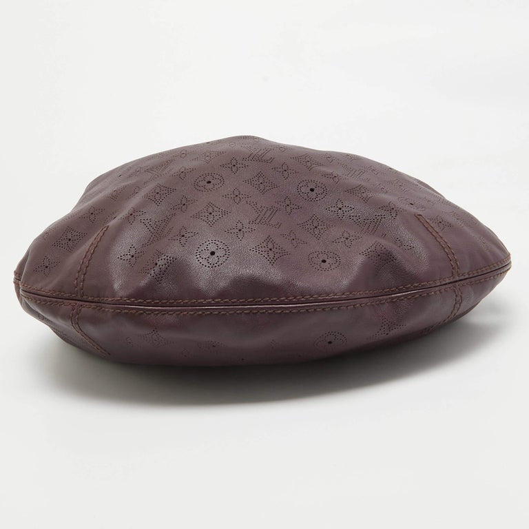 LOUIS VUITTON LV Mahina Leather Onatah GM hobo bag Aubergine (deep plum-purple) Monogram