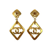 CHANEL Vintage 95P CC Logo Gold Earrings Jewelry Accessory Metal
