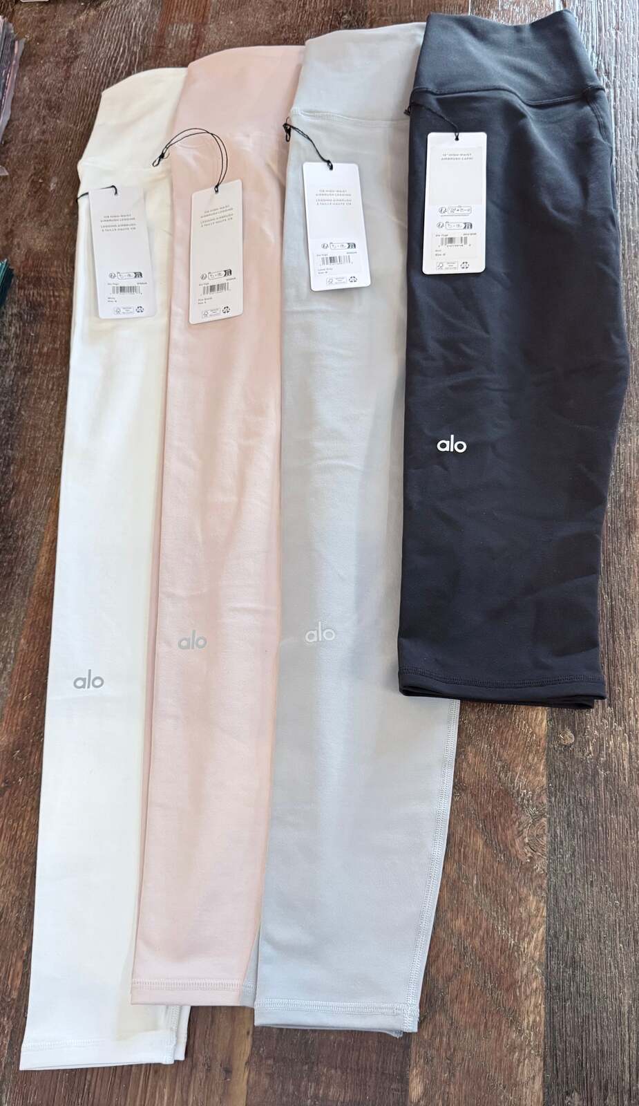Alo Yoga 7/8 High-Waist Airbrush Legging – White | New With Tags