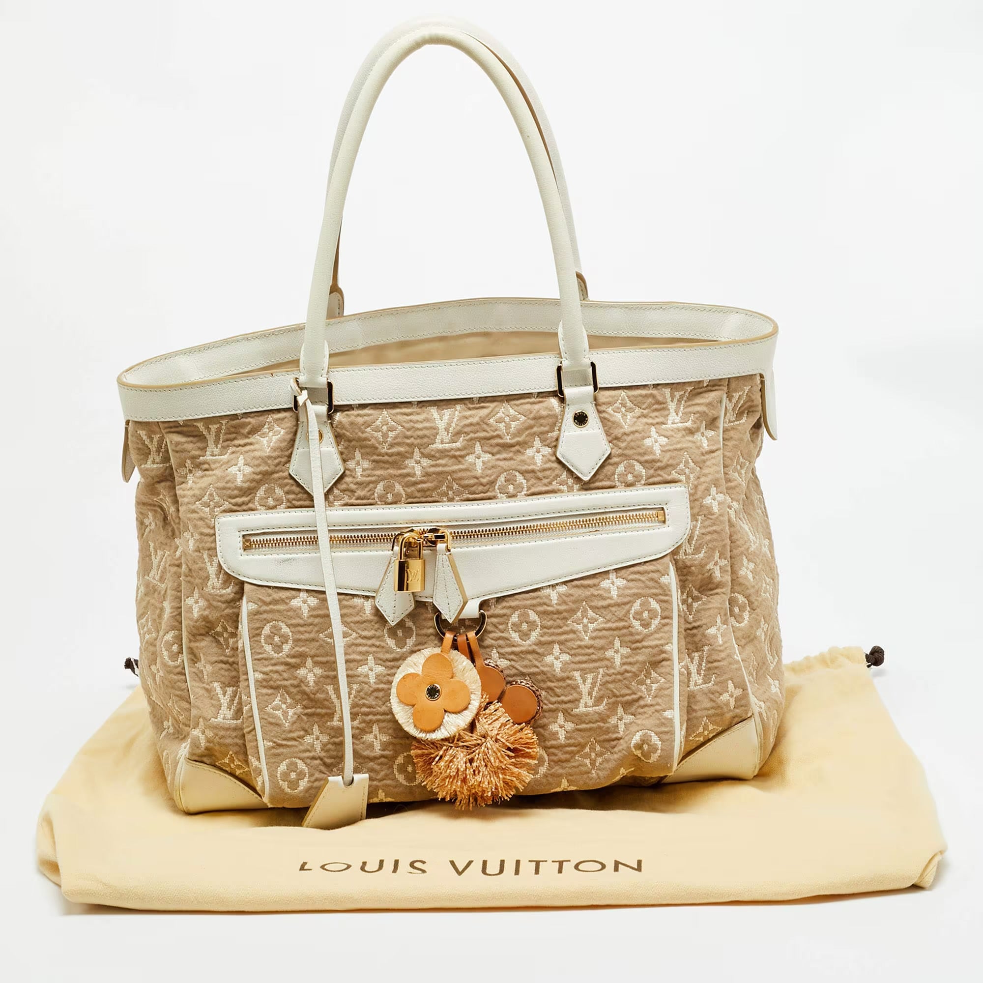 LOUIS VUITTON LV Monogram Sabbia Cabas GM Beige & White
