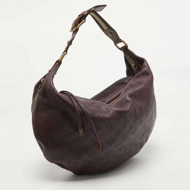 LOUIS VUITTON LV Mahina Leather Onatah GM hobo bag Aubergine (deep plum-purple) Monogram