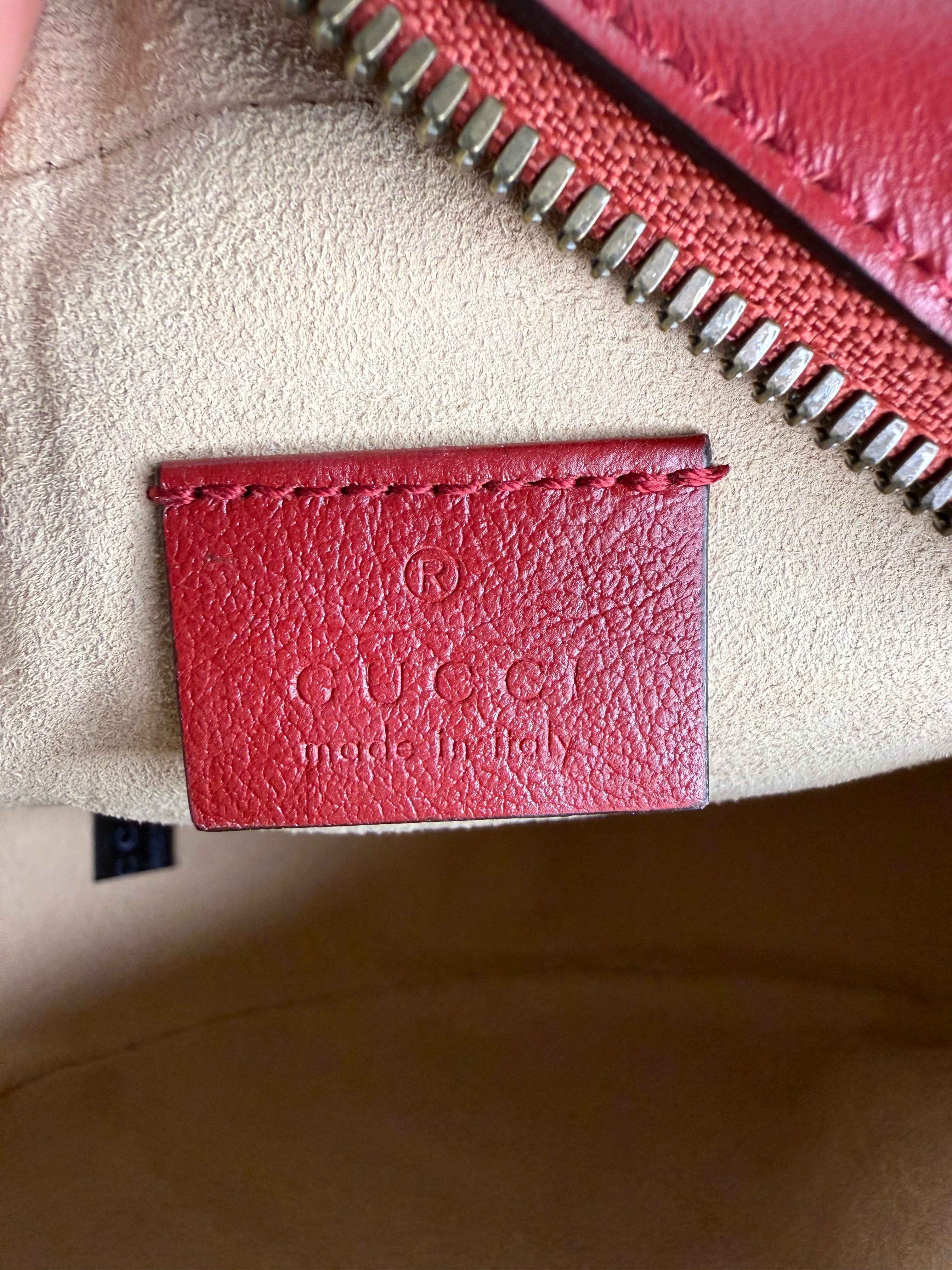 GUCCI MINI GG MARMONT ROUND SHOULDER RED